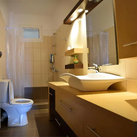 Skorponeria Beachfront House Дом отдыха *