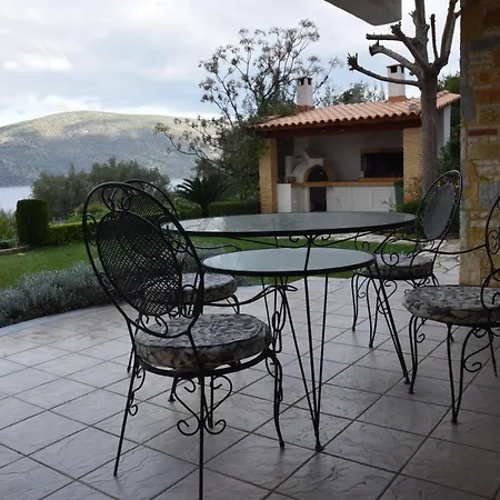 Skorponeria Beachfront House Дом отдыха Skroponeria