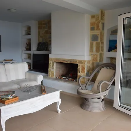 Skorponeria Beachfront House