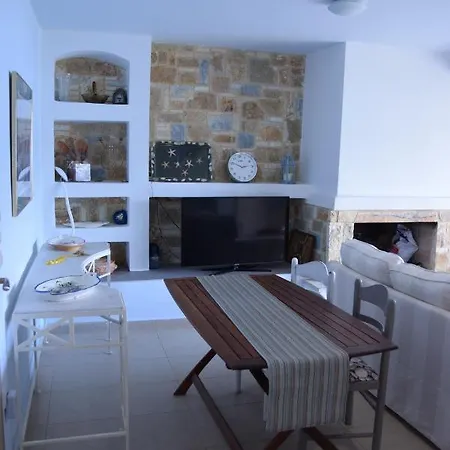 Сasa de vacaciones Skorponeria Beachfront House Skroponeria