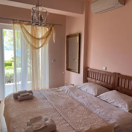 Дом отдыха Skorponeria Beachfront House *