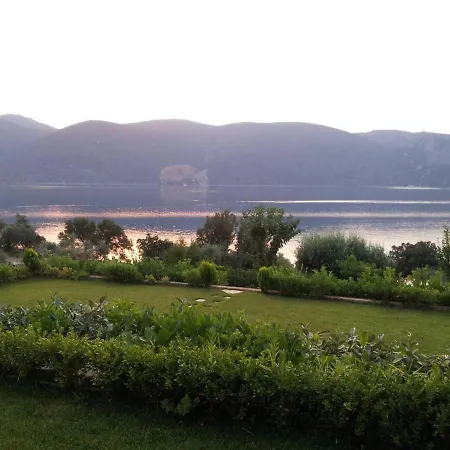 Дом отдыха Skorponeria Beachfront House Skroponeria