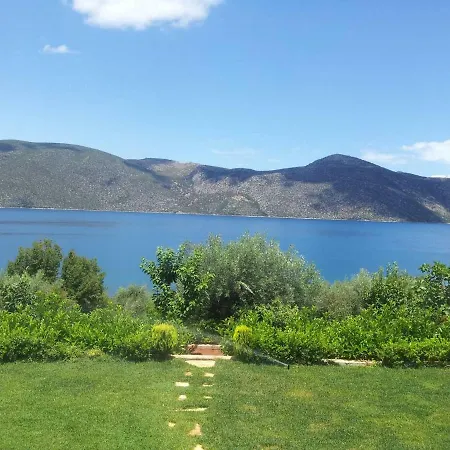 Skorponeria Beachfront House